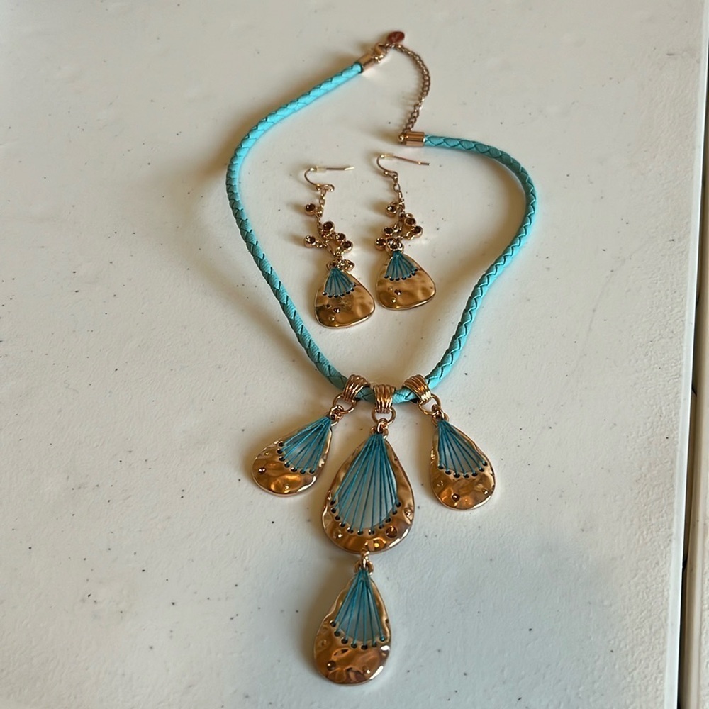 Guess Necklace Earring Set Turquoise Copper Rope Dangle Mixed Media Teardrop 19”